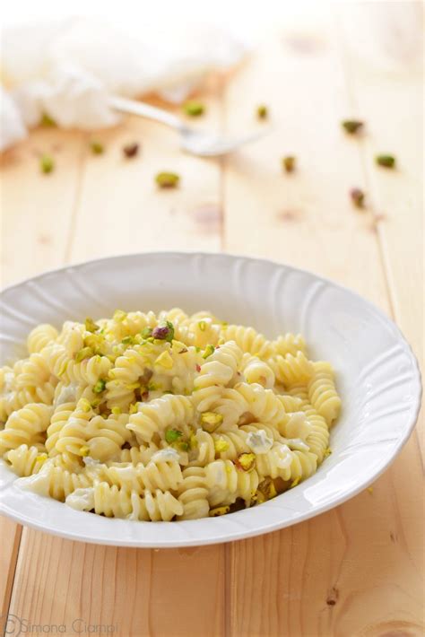 Pasta Con Crema Di Gorgonzola E Pistacchi Col Trucco Lapasticceramatta