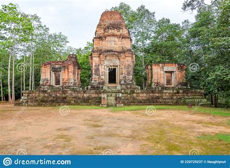 Ancient Buddhist Khmer Temple In Angkor Wat Cambodia Prasat Bei Stock