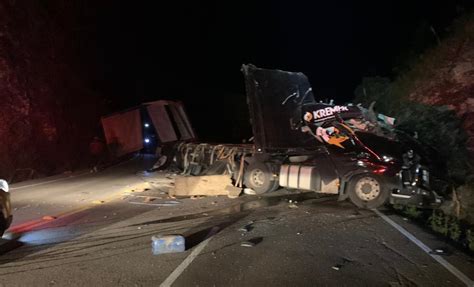 Grave Acidente Caminh O Bloqueia Rota Do Sol Em Itati Litoral Na Rede