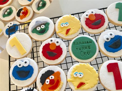 Sesame Street Fondant Sugar Cookies Cookies Cookie Designs Sugar Cookies