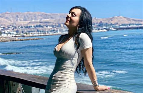 Maribel Guardia en bikini desde Cancún Haahil de Radio Turquesa