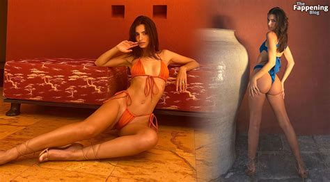 Emily Ratajkowski Shows Off Her Sexy Bikini Body 5 Photos OnlyFans Leaked Nudes
