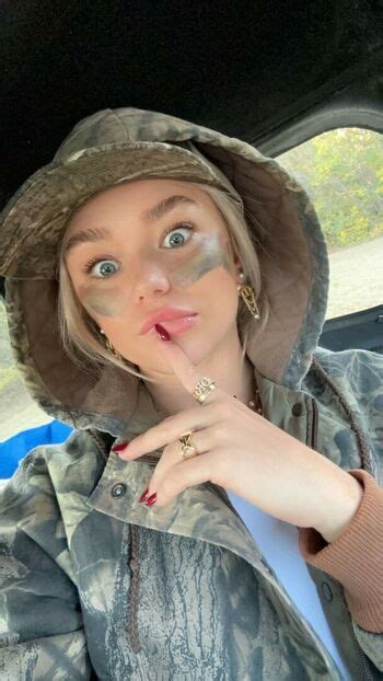 Jia Lissa Jiologyst Https Jialissareal Pretty Potatoo Nude Onlyfans Photo The