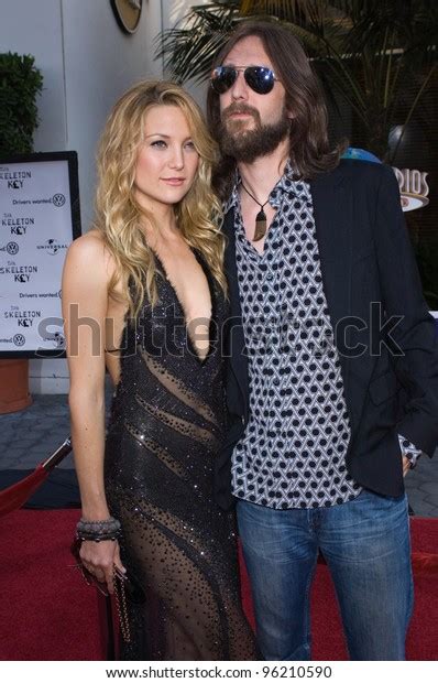 Actress Kate Hudson Husband Chris Robinson Stock Photo 96210590 | Shutterstock