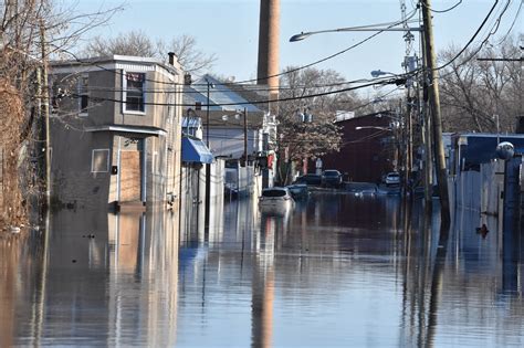 Some residents return home as area still reeling from Passaic River ...