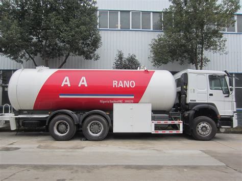 Chinese Famous Brand Sinotruk Howo M Tons Lpg Cooking Gas