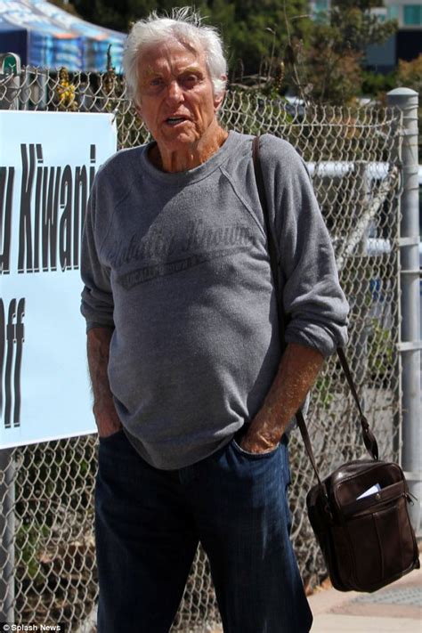 Barry Van Dyke 2018: Wife, net worth, tattoos, smoking & body facts