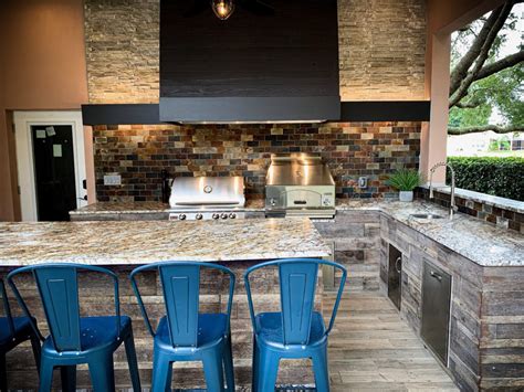 Creative Outdoor Kitchens of Florida / Family Owned Building Dreams