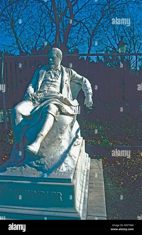 Schindler Statue Vienna Austria Stock Photo - Alamy