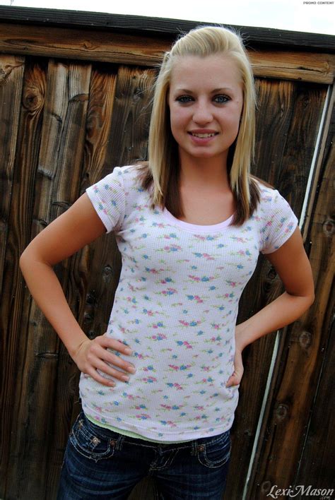 Pictures Of Adorable Teen Girl Lexi Mason Exposing Her Tits And Pussy In The Back Yard Porn