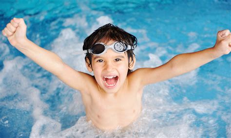 Teaching Your Kids to Go Underwater: Starting Out – Teach Your Kids to Swim