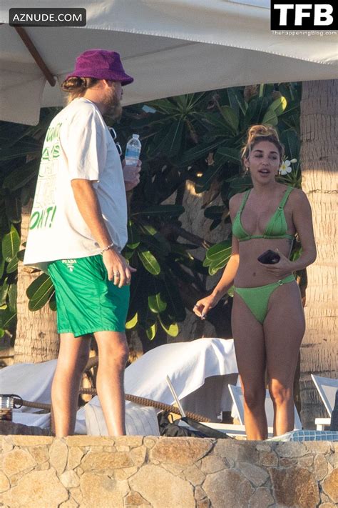 Chantel Jeffries Sexy Seen Flaunting Her Hot Body Wearing A Green Bikini In Cabo Aznude
