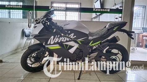 Info Motor Terbaru Perbedaan Spesifikasi Dan Harga Motor Kawasaki