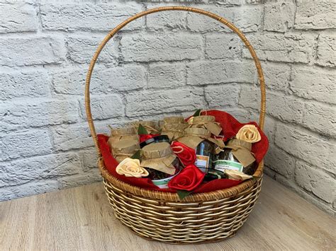 Большая корзина с кофе купить в подарок с доставкой