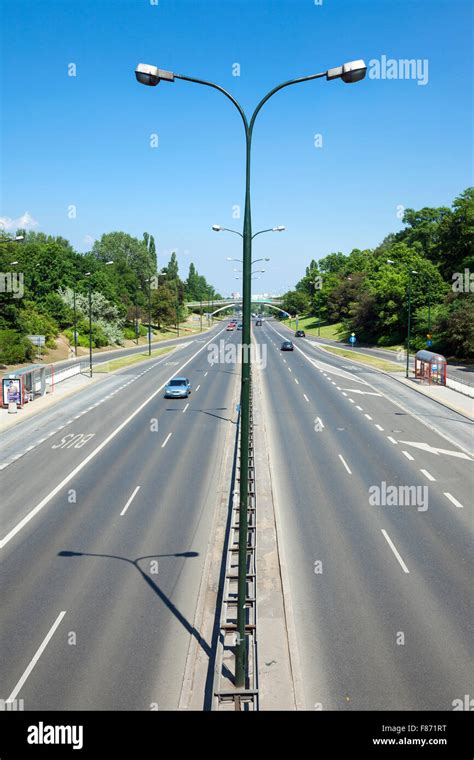 4 lane highway hi-res stock photography and images - Alamy