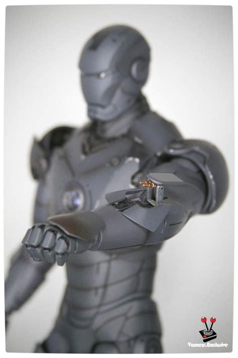 Hot Toys Iron Man Mark III Silly Thing S TK Edition Vamers