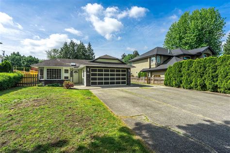 592+ Langley Houses for Sale | Zolo.ca