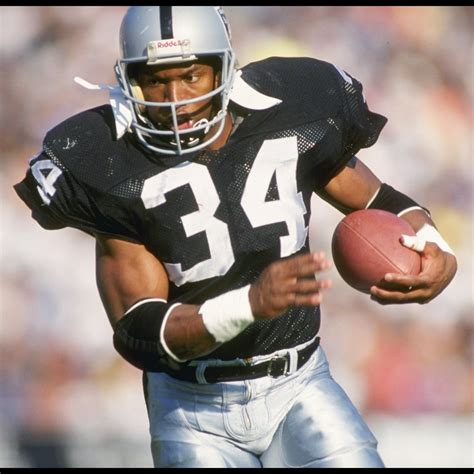 Bo Jackson Set To Make His Madden Debut In Ultimate Team Bleacher