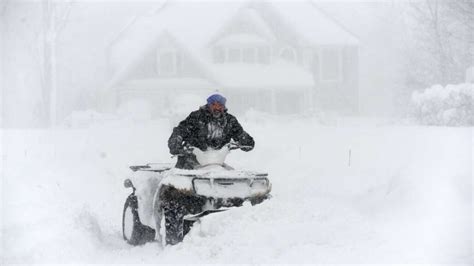 Usa Bufera Di Neve Sullo Stato Di New York Gli Esperti Temono Una