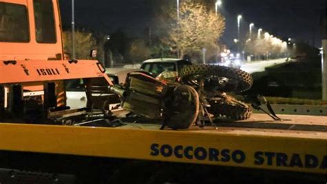 Tragedia A Lograto Giovane Motociclista Muore In Incidente In Cava