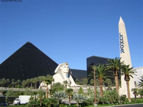 Luxor hotel and casino large pyramid - editgsa