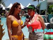 Naked News Interviews Adult Stars In A Bikini At Xbiz Miami Free Sex