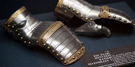 The Evolution Of Medieval Gauntlets Ye Old Renaissance Shop