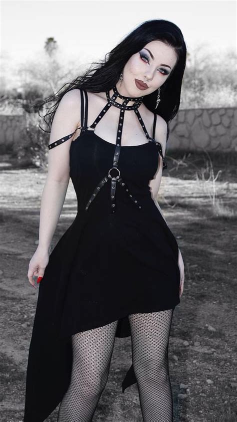 Pin By Spiro Sousanis On Kristiana Gothic Girls Gothic Fashion