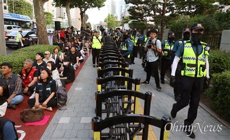 경찰 비정규직 농성 또 강제해산 차라리 우릴 죽여라 오마이뉴스