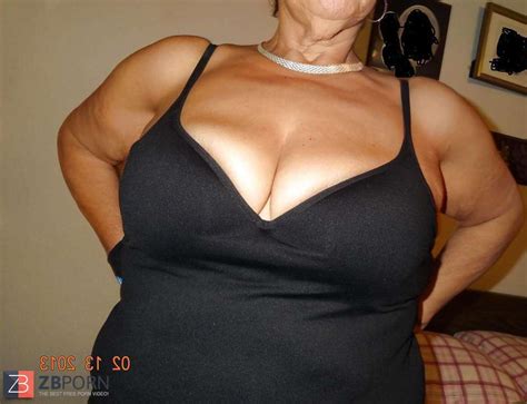 Letting My Boobies Out ZB Porn