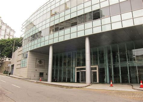 macaus international banking assets rise  mop  trillion  year