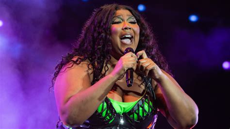 Everything To Know About Lizzo’s Dancers Who Are Suing Her For Sexual ...