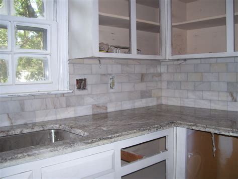 20+ Light Grey Stone Backsplash