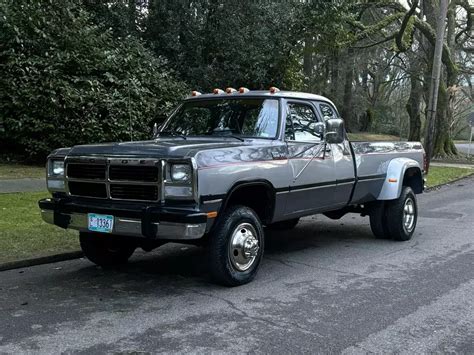 1993 Dodge Ram 3500 4x4 Club Cab Dually 5 Speed 5 9l 12 Valve Diesel