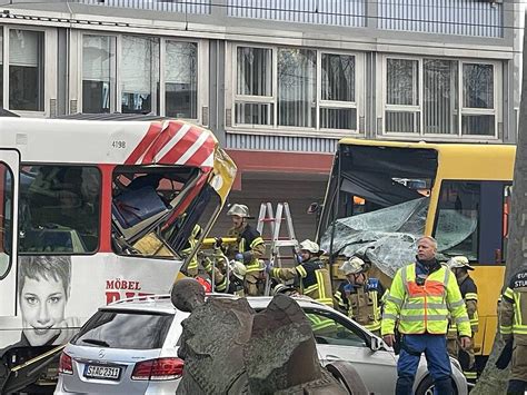 Zahlreiche Verletzte Bei Stadtbahn Unfall In Stuttgart Stimme De