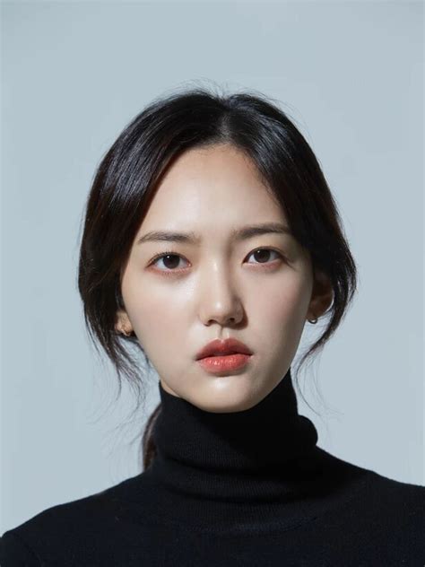 Hot Sexy Jung Chae Yul Bikini Pics