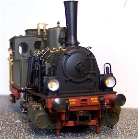 Der Vorwiederstand für die LEDs wurde natürlich nicht vergessen. Ich ...