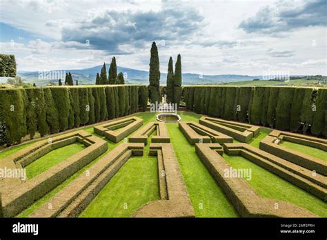 The Garden Of La Foce One Of Italy S Most Beautiful Private Gardens