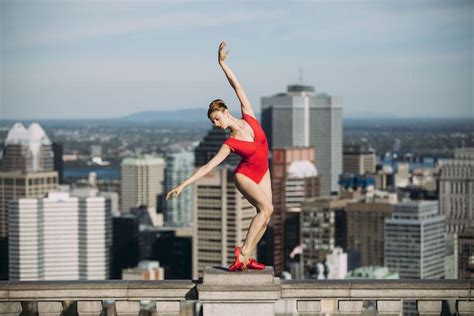 Melika Dez Transforme La Rue En Ballet G Ant Pour Rend Hommage La