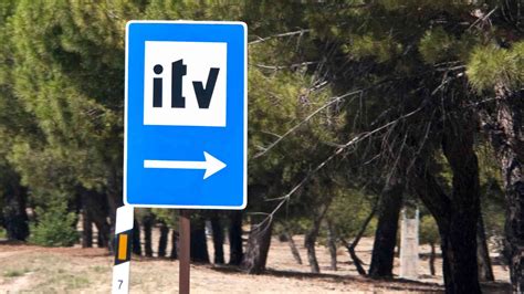 Adiós a la pegatina de la ITV la fecha exacta en la que la podrás