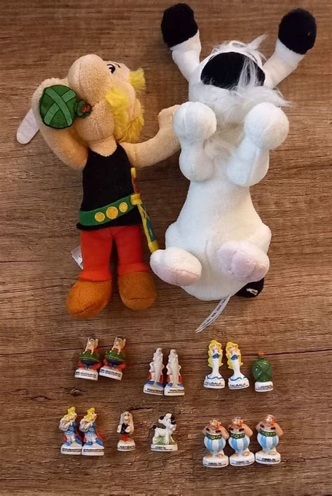 Lot Peluches Et Figurines Asterix Et Obelix Asterix Beebs