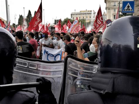 Roma In Piazza Per Adil Ucciso Dal Profitto Contropiano