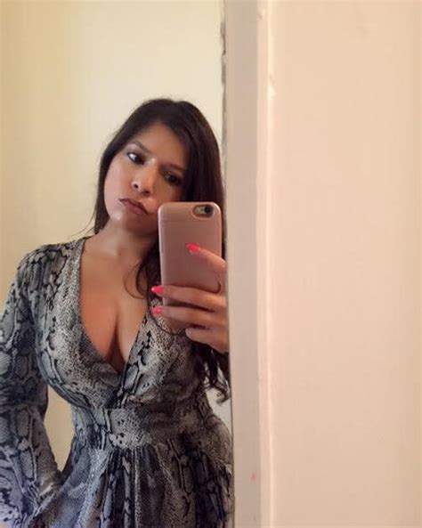 What Happened When I Tried Vagina Perfume To Attract Men YourTango