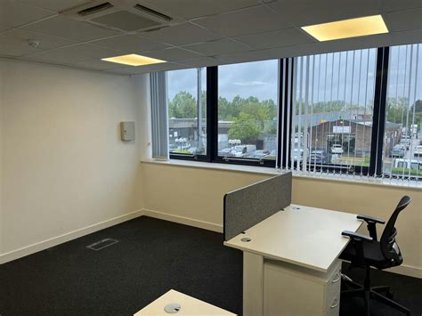 Transport Options to M25 Junction 26 in Southeast England 5