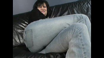 Ineed2pee Desperation Wetting Pee Ariel Waiting Room XVIDEOS