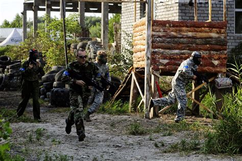 Страйкбол в Харькове - Пенйтбольный комплекс Экстремал