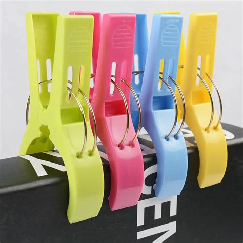 4 pcs Large Sized Bright Color Plastic Beach Towel Clips Quilt Clips ...