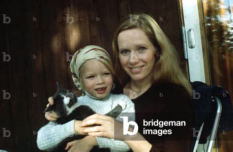 Liv Ullmann And Her Daughter Linn Bergman C 1970