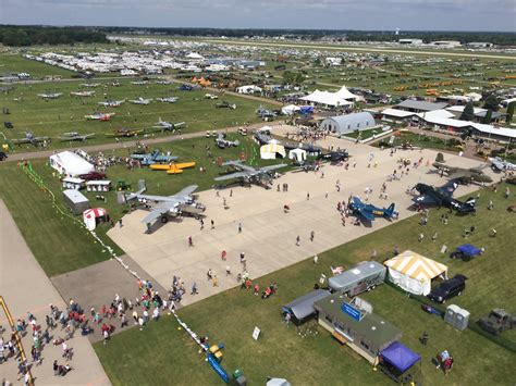 Oshkosh Airventure Camping