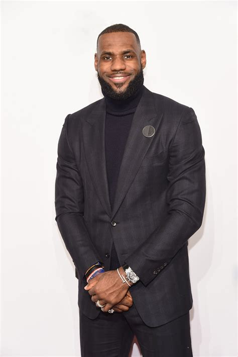 How to Avoid LeBron James' Common Winter Beard Mistake | GQ